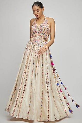Ivory Chanderi Gota Embroidered Skirt Set by Tamanna Punjabi Kapoor