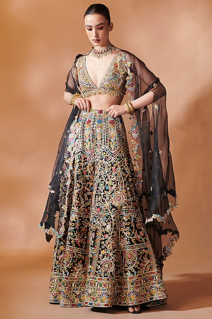 Black Georgette Resham Embroidered Cape Set by Tamanna Punjabi Kapoor at Pernia's Pop Up Shop