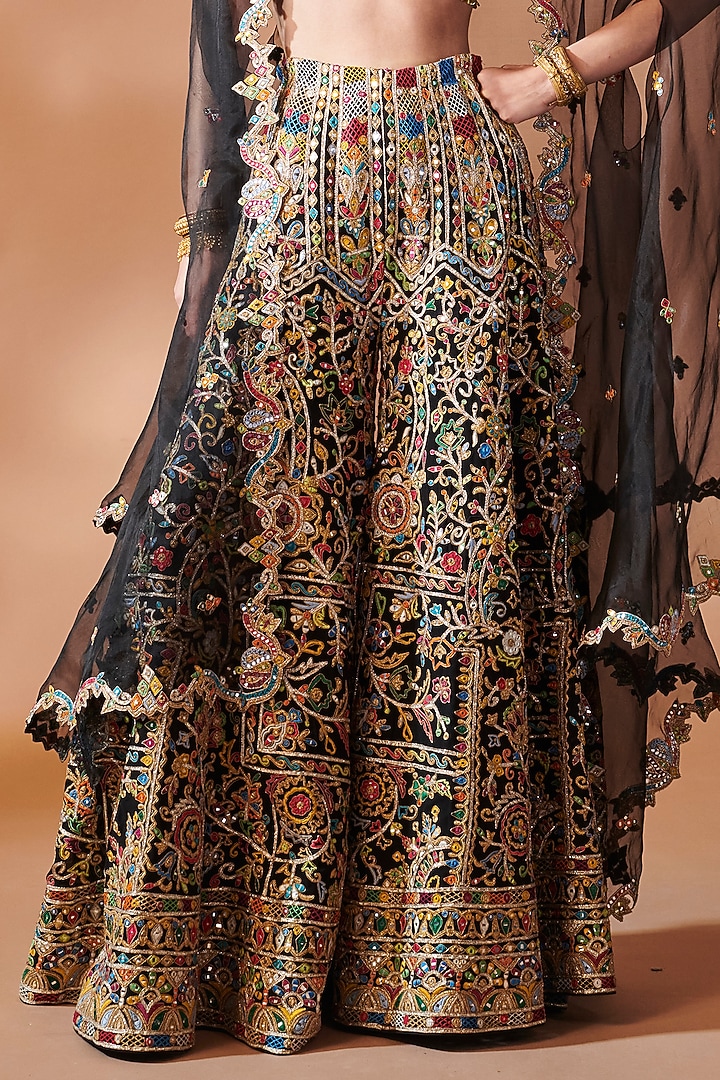 Black Georgette Resham Embroidered Cape Set by Tamanna Punjabi Kapoor at Pernia's Pop Up Shop