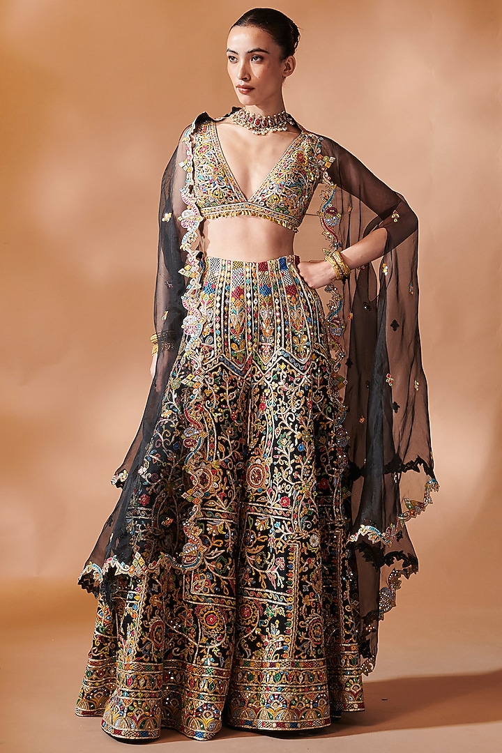 Black Georgette Resham Embroidered Cape Set by Tamanna Punjabi Kapoor at Pernia's Pop Up Shop