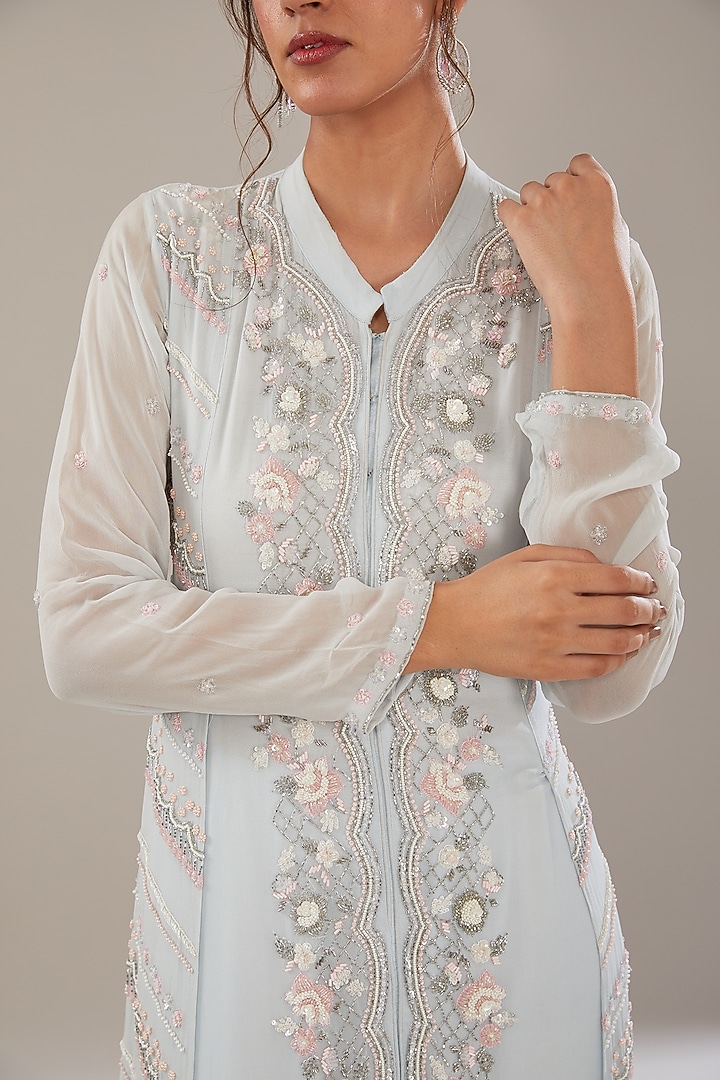 Grey Georgette Kurta Set by The Pink Mirror at Pernia's Pop Up Shop