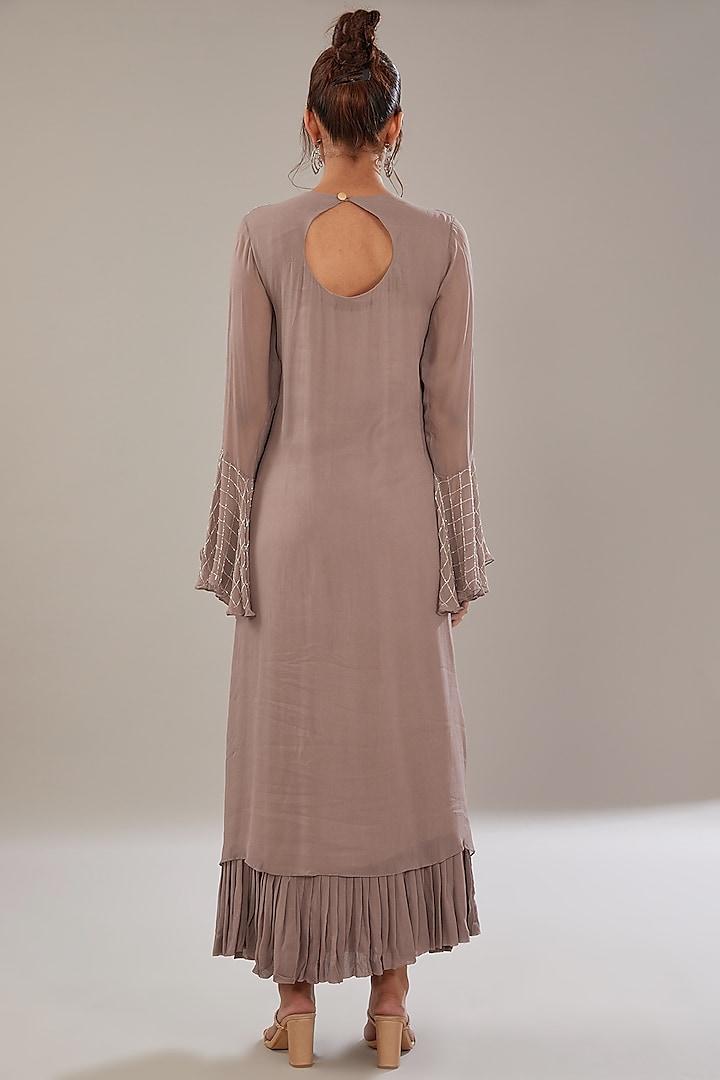 Taupe Georgette Kurta by The Pink Mirror at Pernia's Pop Up Shop