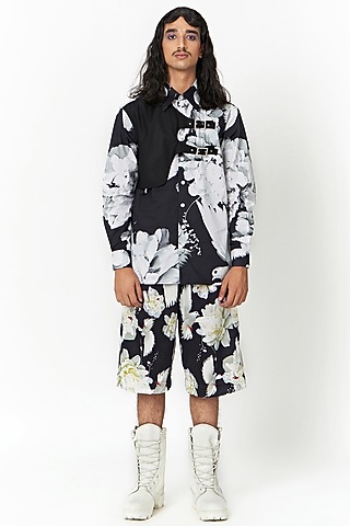 Multi-Colored Cotton Floral Printed Shorts by Two Point Two