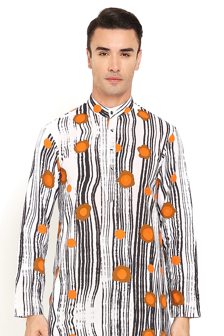 White Cotton Floral Printed Kurta by Two Point Two at Pernia's Pop Up Shop
