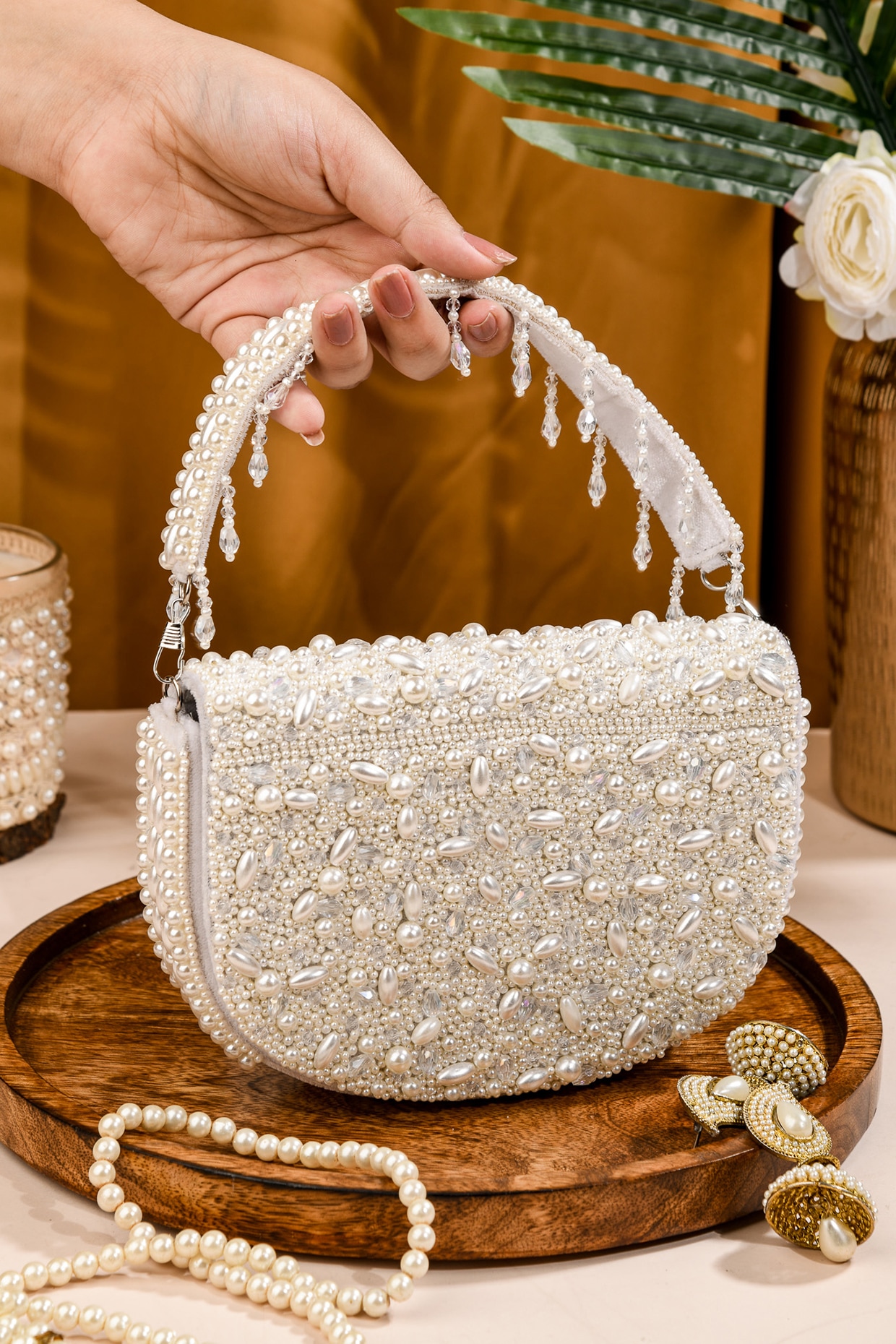 Discount White Clutch