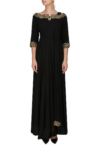Black boatneck dabka embroidered anarkali by Tanya Patni