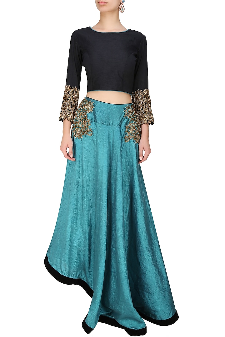 Tanya Patni presents Vespertine black embroidered crop top andtapered skirt available only at Pernia's Pop Up Shop.