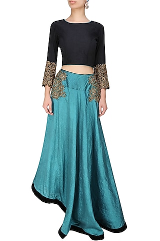 Black dabka embroidered crop top and tapered skirt by Tanya Patni