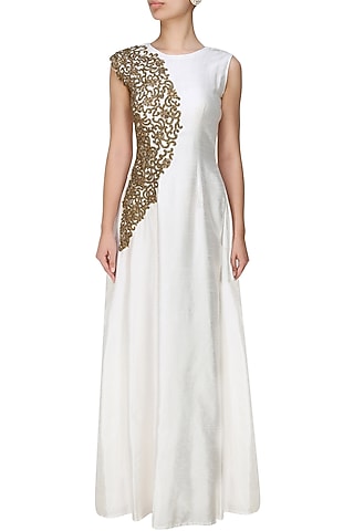 Smoke white zardozi embroidered gown by Tanya Patni