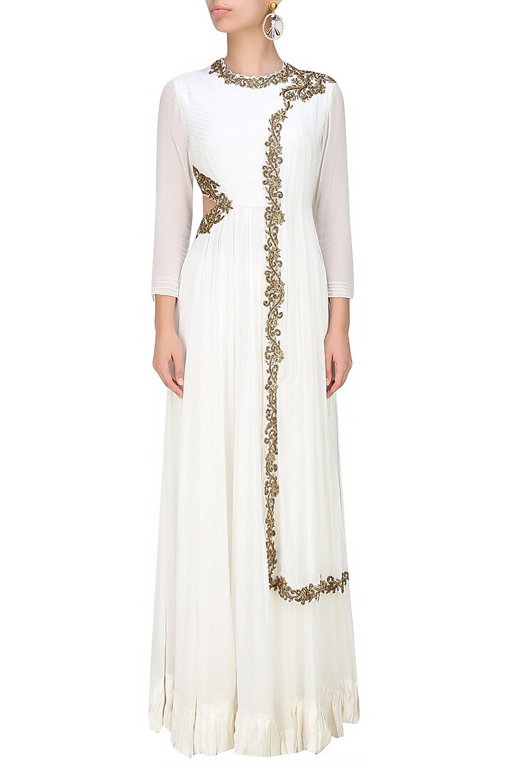Tanya Patni presents White Anarkali with draped dupatta and side cutout available only at Pernia's Pop Up Shop.