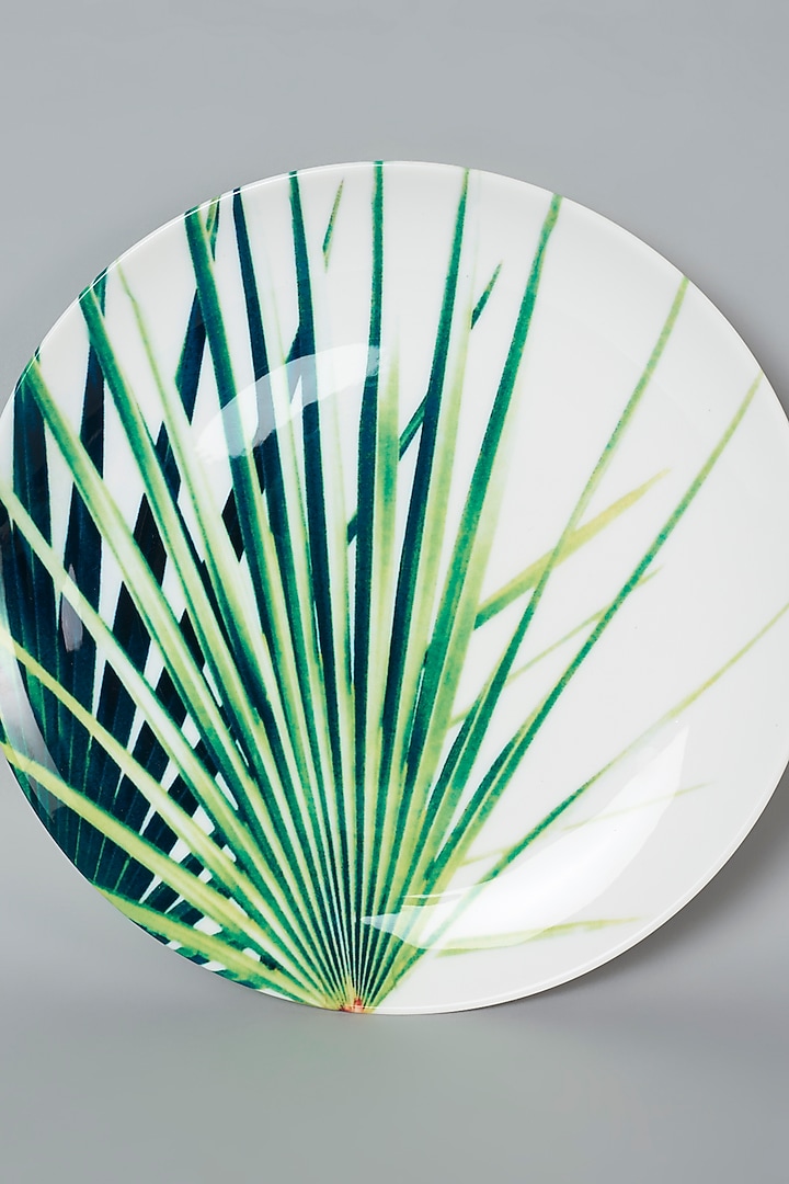White Vintage Leaf Left Wing Wall Plate by The Quirk India at Pernia's Pop Up Shop