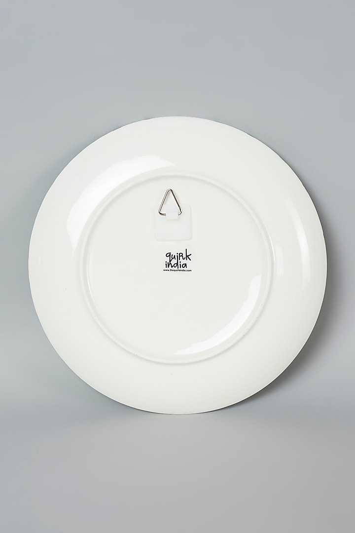 White Vintage Leaf Right Wing Wall Plate by The Quirk India at Pernia's Pop Up Shop