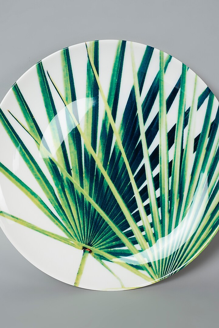 White Vintage Leaf Right Wing Wall Plate by The Quirk India at Pernia's Pop Up Shop