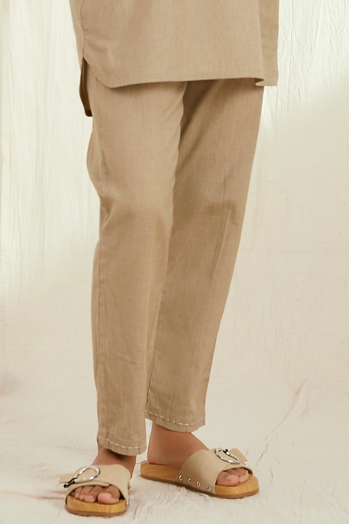 Beige Linen Embroidered Kurta Set by The Right Cut at Pernia's Pop Up Shop