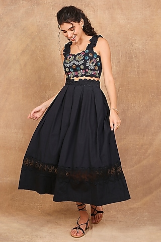 Charcoal Black Cotton Floral Embroidered Co-Ord Set by The Right Cut