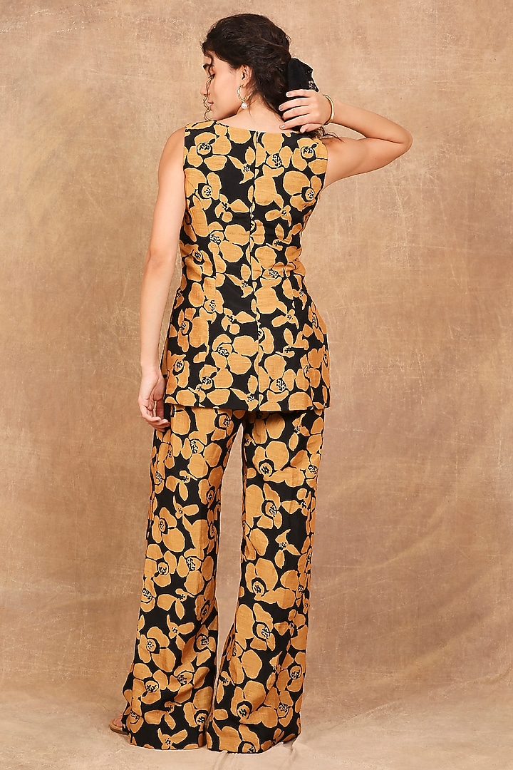 Mustard & Black Linen Silk Abstract Printed Co-Ord Set by The Right Cut at Pernia's Pop Up Shop