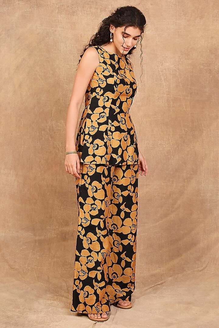 Mustard & Black Linen Silk Abstract Printed Co-Ord Set by The Right Cut at Pernia's Pop Up Shop
