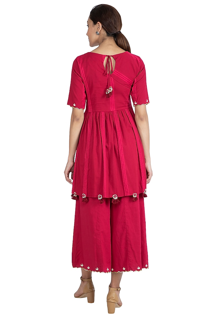 Maroon Hand Embroidered Kurta Set by The Right Cut at Pernia's Pop Up Shop