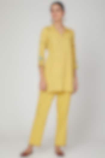 Turmeric Yellow Embroidered Kurta With Pants by The Right Cut at Pernia's Pop Up Shop