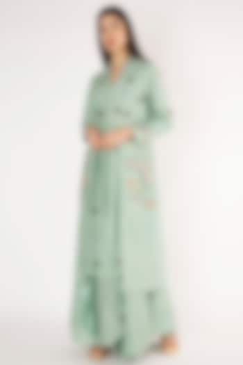 Turquoise Embroidered Jacket Kurta Set by The Right Cut at Pernia's Pop Up Shop