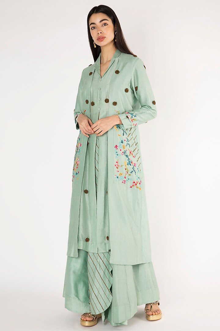 Turquoise Embroidered Jacket Kurta Set by The Right Cut at Pernia's Pop Up Shop