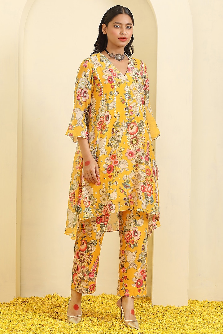 Mustard Silk Chanderi Printed & Mirror Work Co-Ord Set by Trendy Tokari