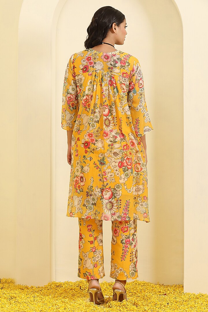 Mustard Silk Chanderi Printed & Mirror Work Co-Ord Set by Trendy Tokari at Pernia's Pop Up Shop