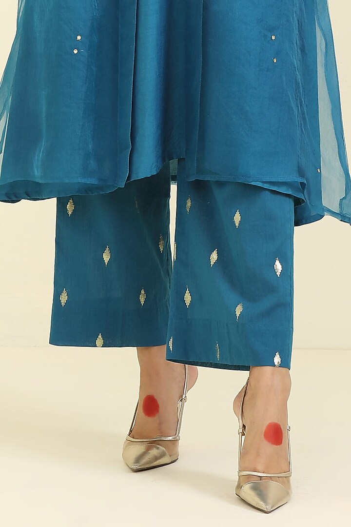 Teal Blue Organza Hand Embroidered Kurta Set by Trendy Tokari at Pernia's Pop Up Shop