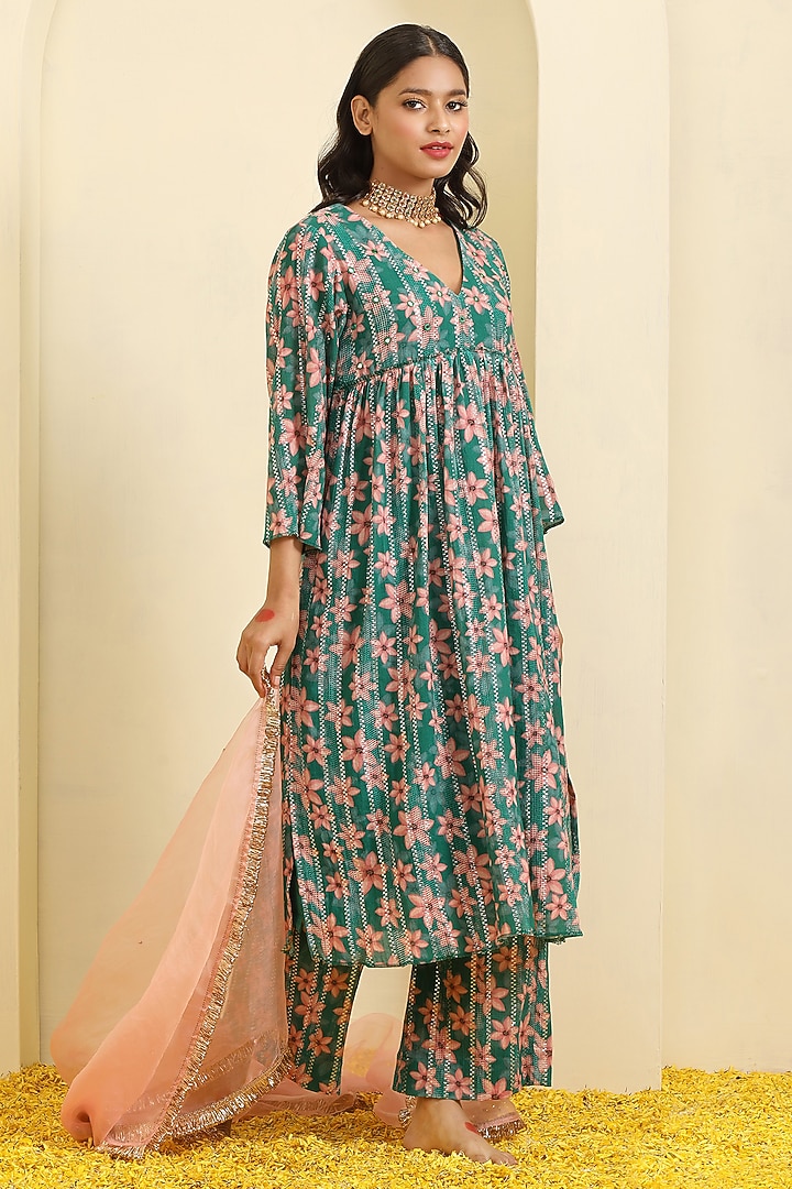 Green Cotton Hand Embroidered & Printed Kurta Set by Trendy Tokari at Pernia's Pop Up Shop