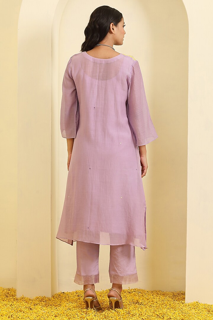 Mauve Silk Chanderi Mirror Hand Embroidered Kurta Set by Trendy Tokari at Pernia's Pop Up Shop