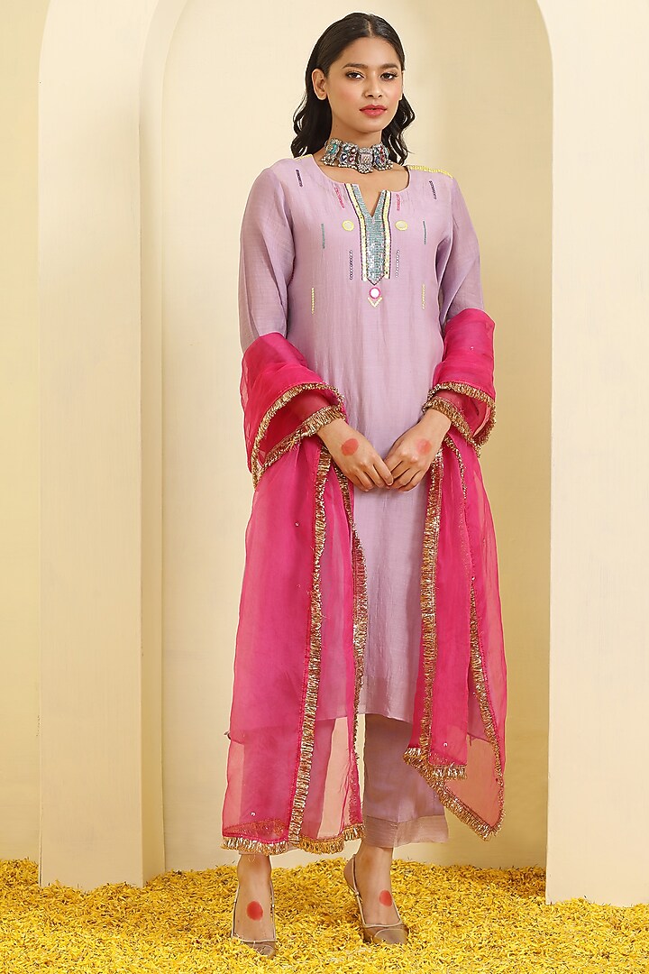 Mauve Silk Chanderi Mirror Hand Embroidered Kurta Set by Trendy Tokari at Pernia's Pop Up Shop