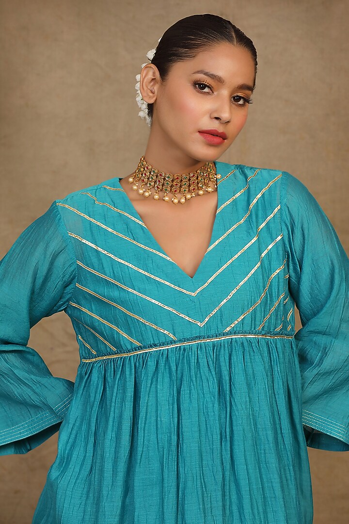 Turquoise Blue Silk Chanderi Gota Hand Embroidered Kurta Set by Trendy Tokari at Pernia's Pop Up Shop