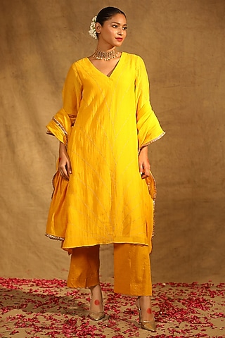 Mustard Yellow Silk Chanderi Badla Hand Embroidered Kurta Set by Trendy Tokari