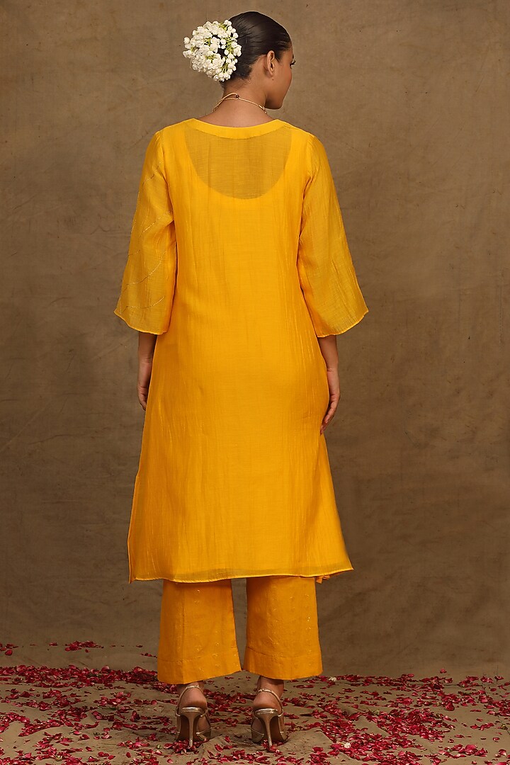 Mustard Yellow Silk Chanderi Badla Hand Embroidered Kurta Set by Trendy Tokari at Pernia's Pop Up Shop