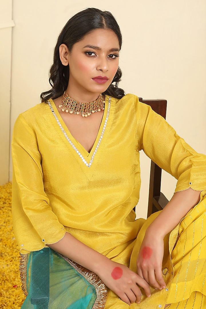 Yellow Silk Chanderi Mirror Hand Embroidered Kurta Set by Trendy Tokari at Pernia's Pop Up Shop
