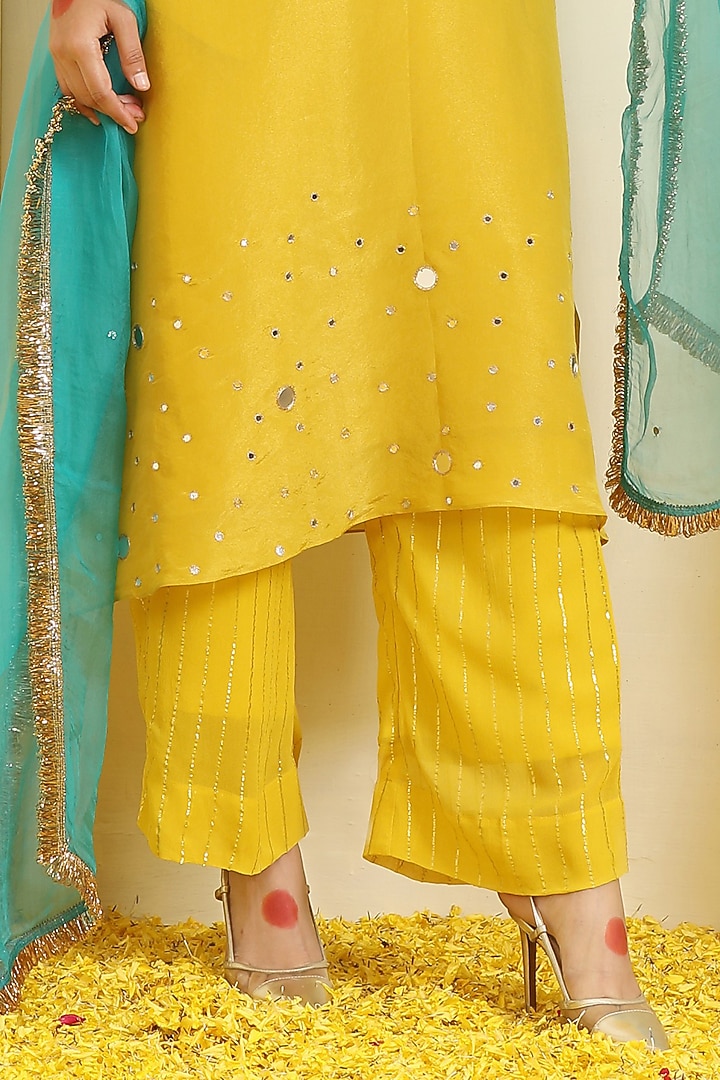 Yellow Silk Chanderi Mirror Hand Embroidered Kurta Set by Trendy Tokari at Pernia's Pop Up Shop
