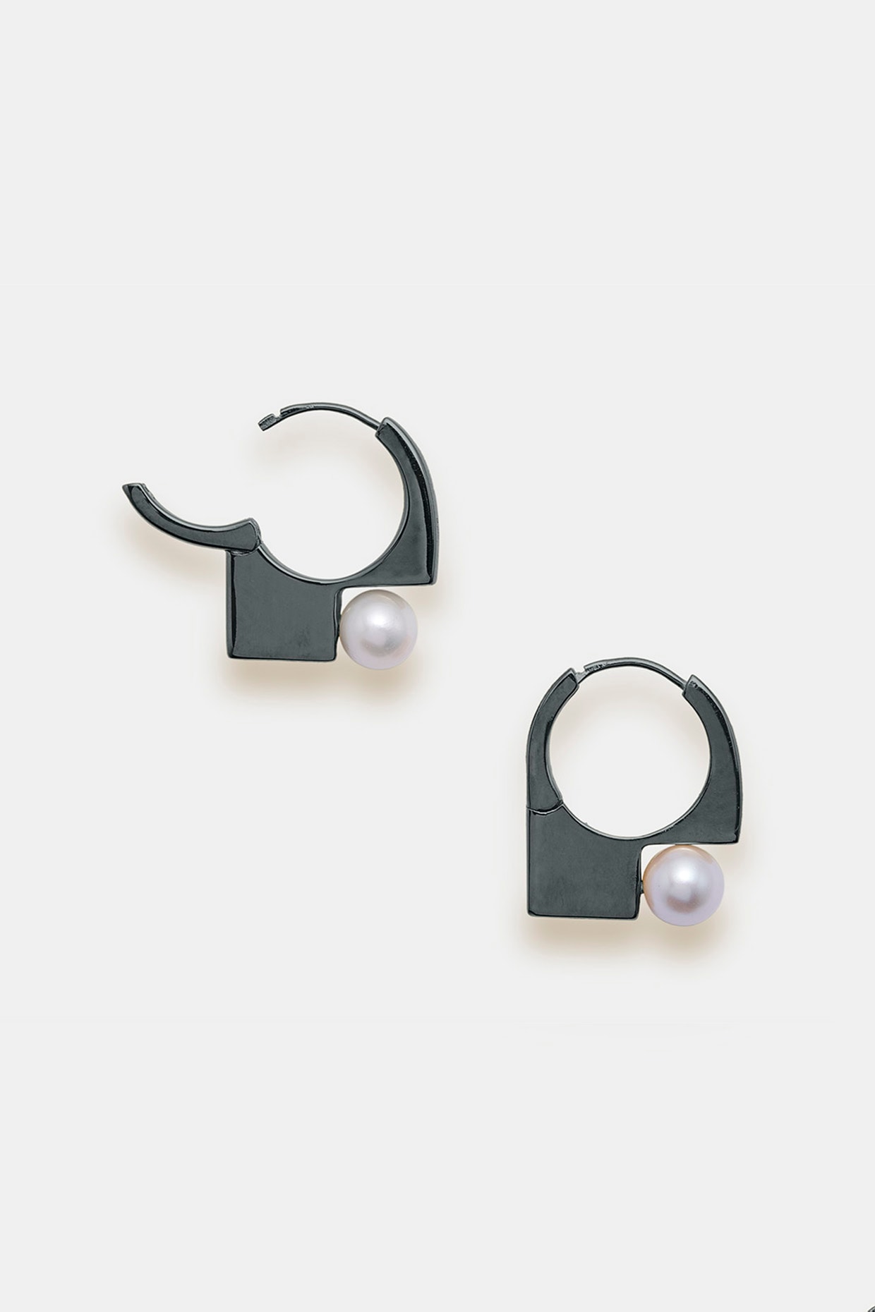 Black rhodium plated sterling silver earrings, white cubic zirconia 3mm. |  Anna Maria Mazaraki