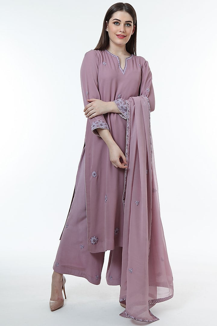 Lavender Embroidered Kurta Set by Trisvaraa