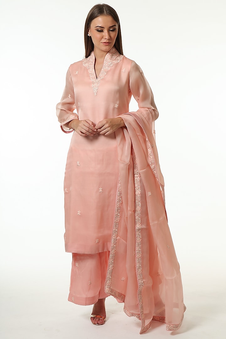Baby Pink Embroidered Kurta Set by Trisvaraa at Pernia's Pop Up Shop