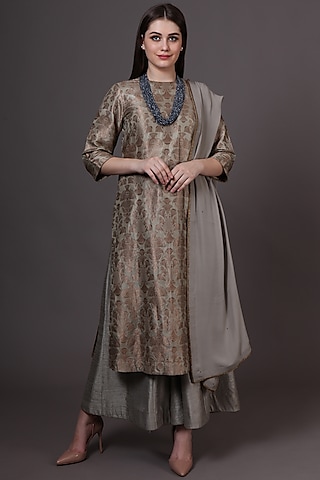 Ash-Blue Embroidered Kurta Set by Trisvaraa
