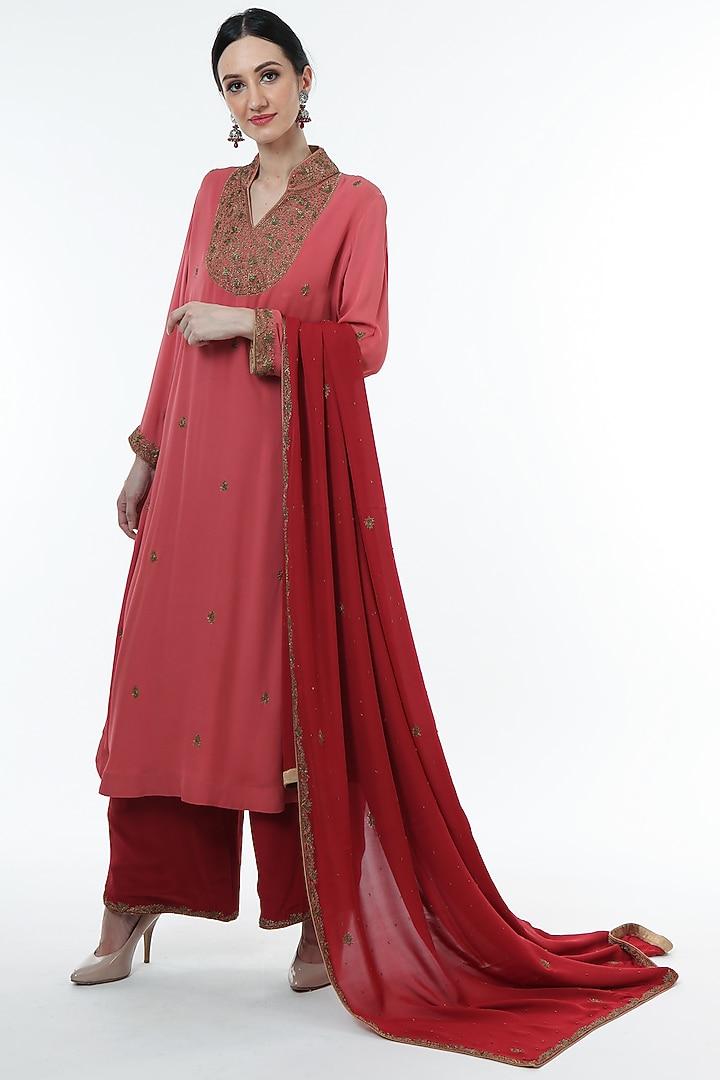 Dusty Rose Pure Crepe Embroidered Kurta Set by Trisvaraa at Pernia's Pop Up Shop