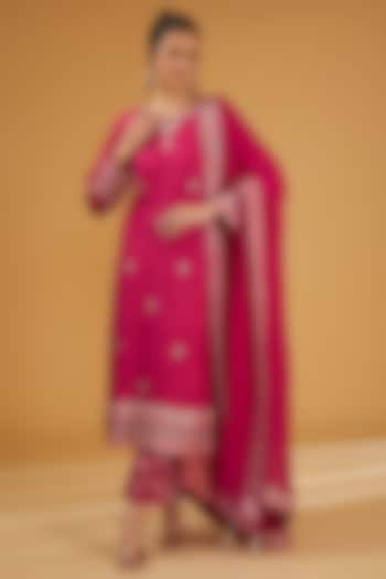 Fuchsia Pink Pure Muga Silk Sequins Embroidered Kurta Set by Trisvaraa at Pernia's Pop Up Shop