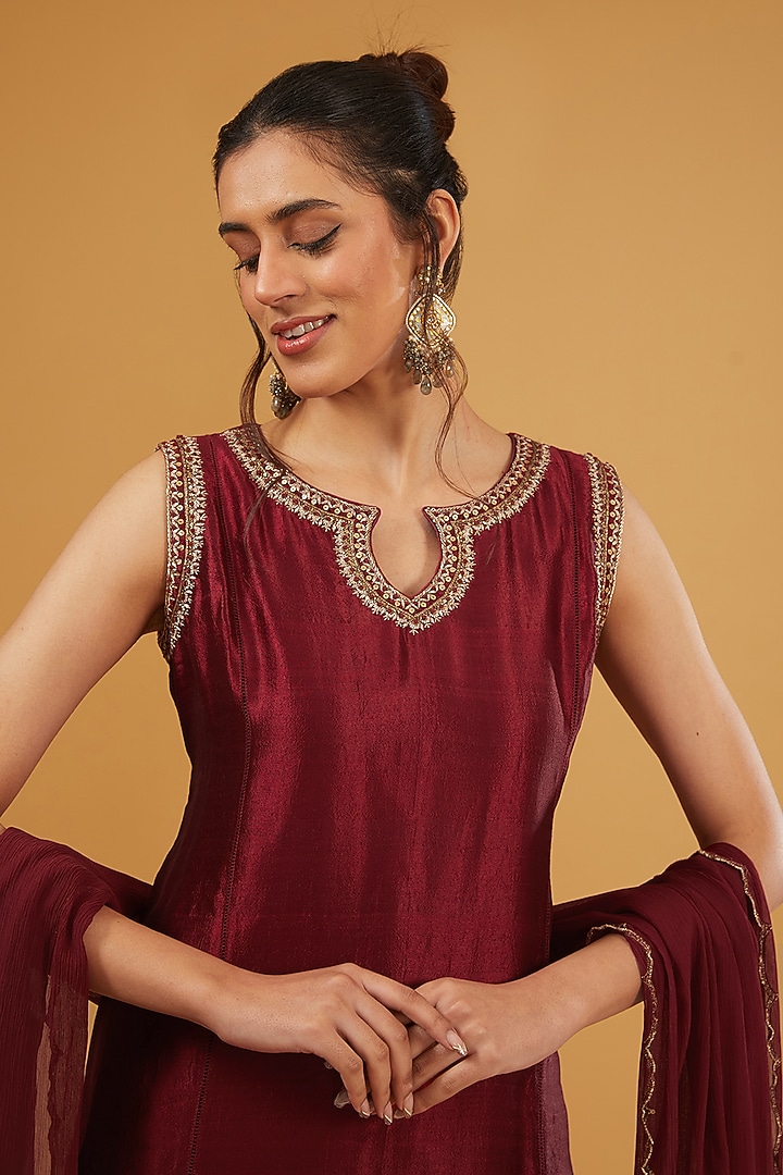 Maroon Handloom Pure Silk Hand Embroidered Kurta Set by Trisvaraa at Pernia's Pop Up Shop