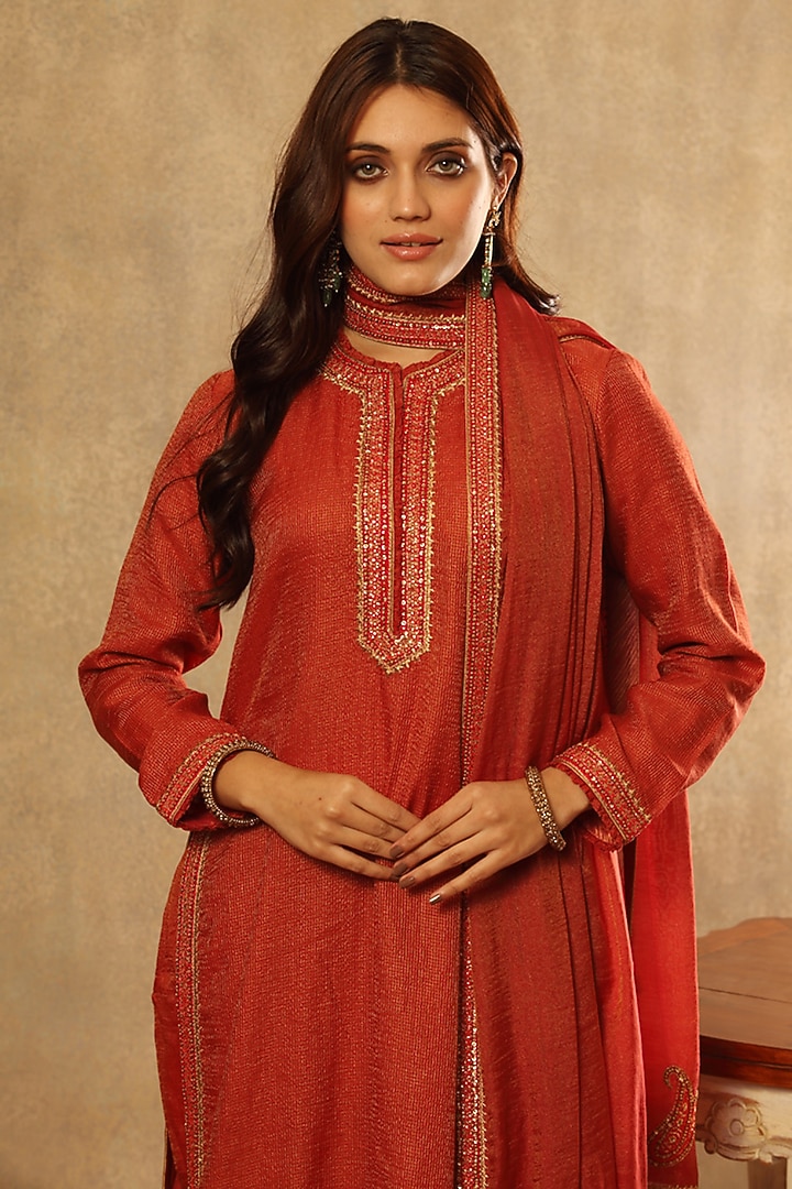 Clay Red Silk Cotton Embroidered Kurta Set by Trisvaraa at Pernia's Pop Up Shop