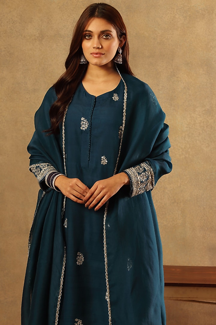 Blue Handwoven Katan Silk Embroidered Kurta Set by Trisvaraa at Pernia's Pop Up Shop