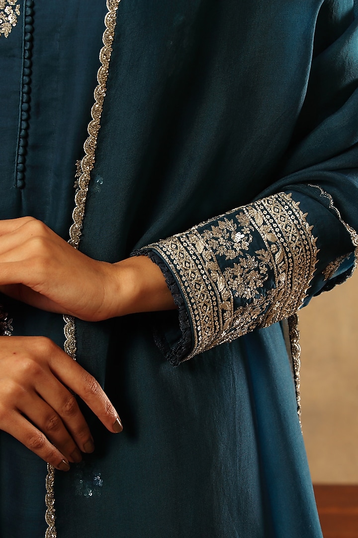 Blue Handwoven Katan Silk Embroidered Kurta Set by Trisvaraa at Pernia's Pop Up Shop