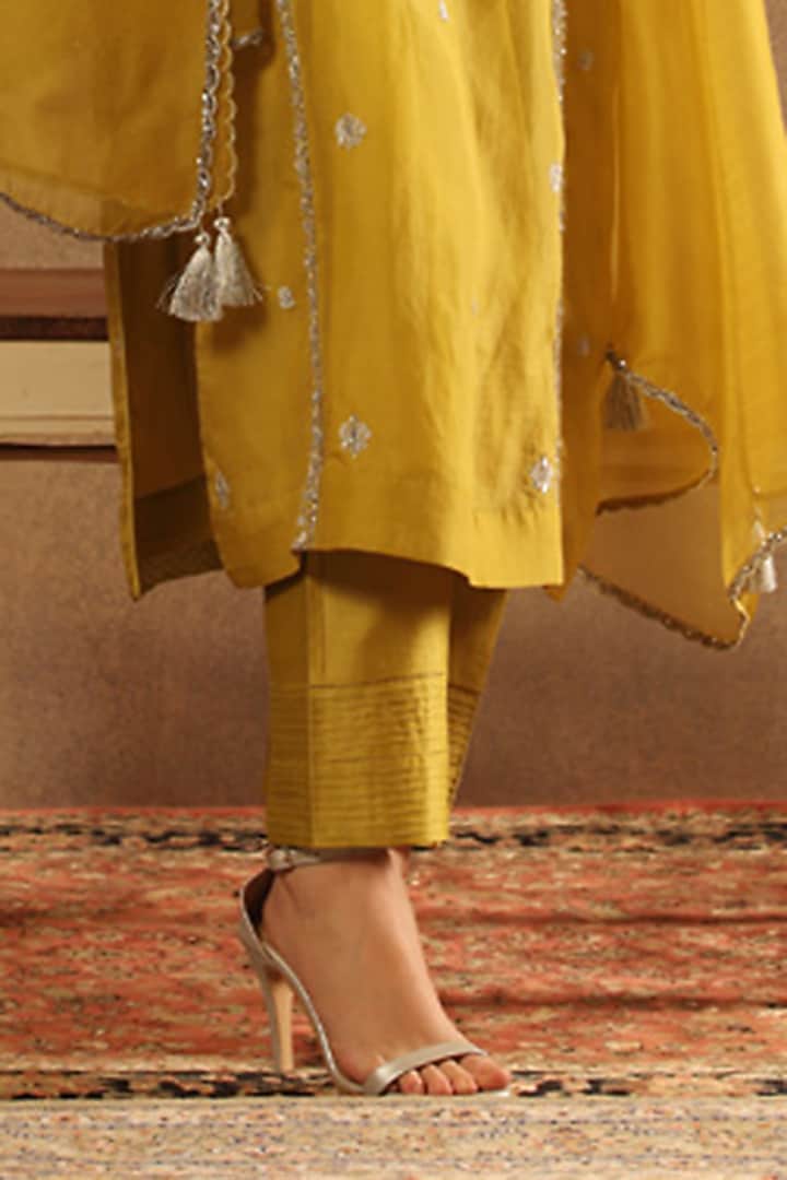 Dusty Lime Handwoven Katan Silk Embroidered Kurta Set by Trisvaraa at Pernia's Pop Up Shop