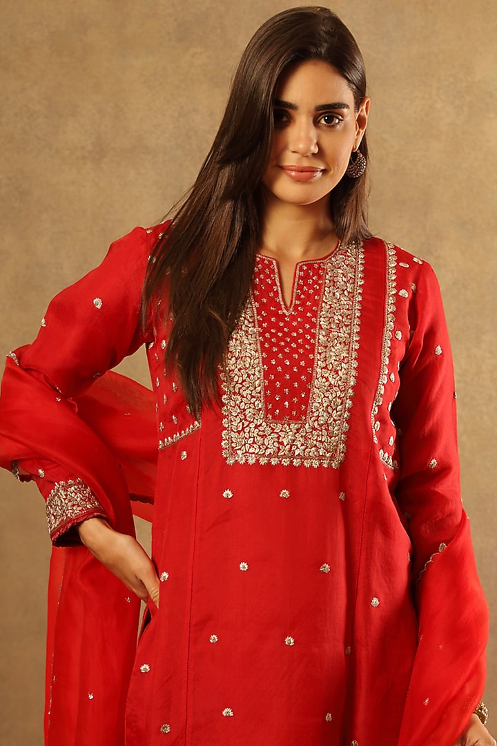 Poppy Red Pure Silk Organza Embroidered Kurta Set by Trisvaraa at Pernia's Pop Up Shop