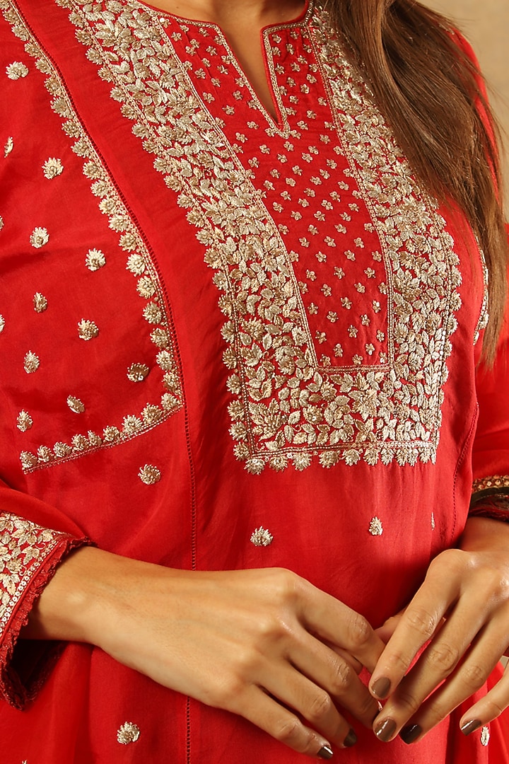 Poppy Red Pure Silk Organza Embroidered Kurta Set by Trisvaraa at Pernia's Pop Up Shop