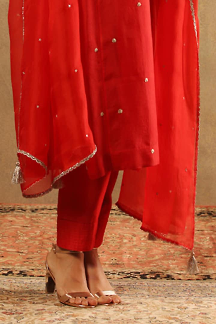 Poppy Red Pure Silk Organza Embroidered Kurta Set by Trisvaraa at Pernia's Pop Up Shop